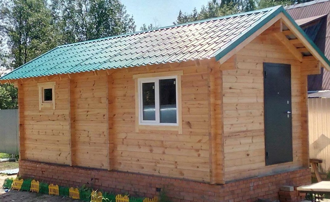Баня из бруса под ключ: почему стоит обратиться к специалистам?